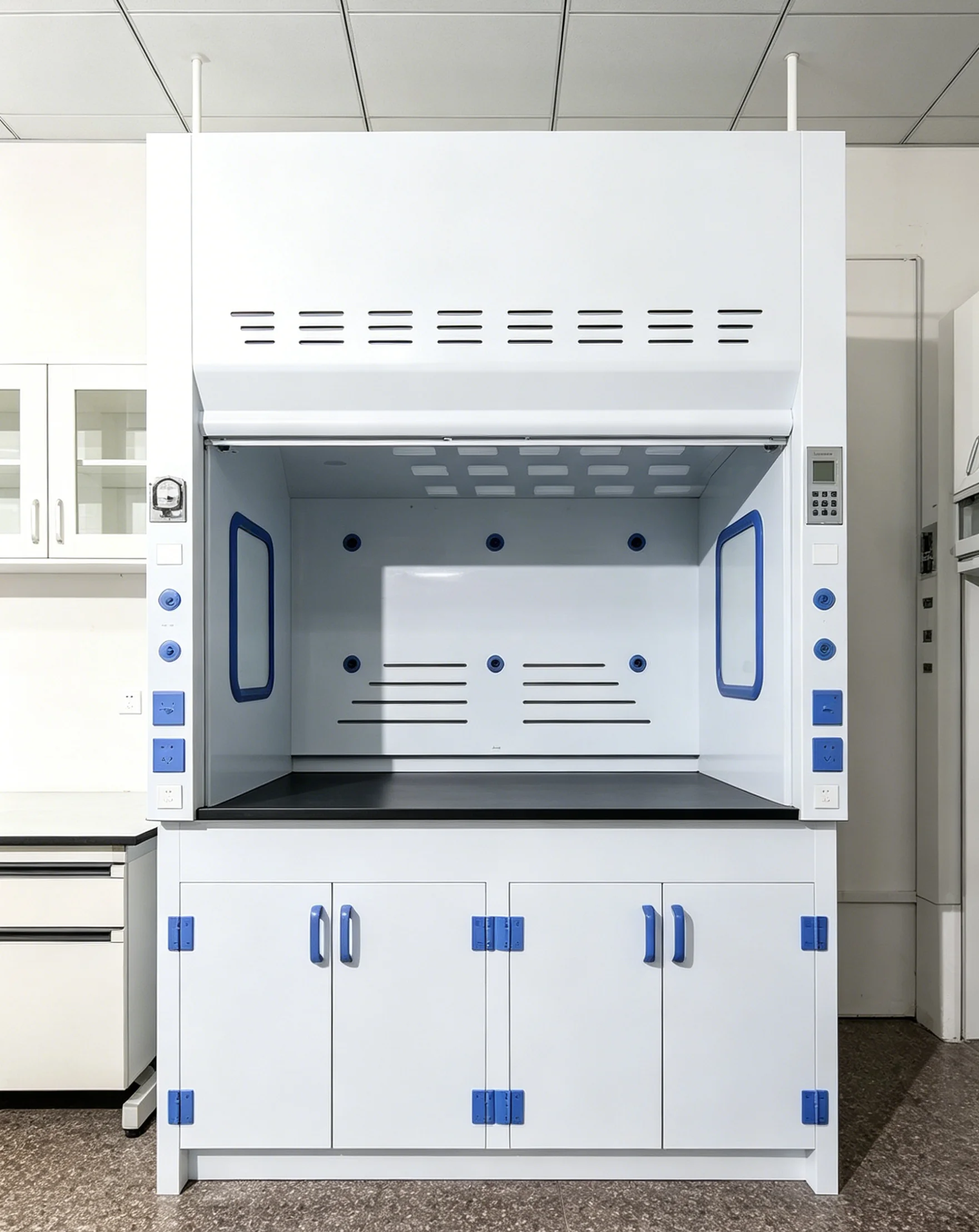 Universal Testing Machine analyzing elastic film